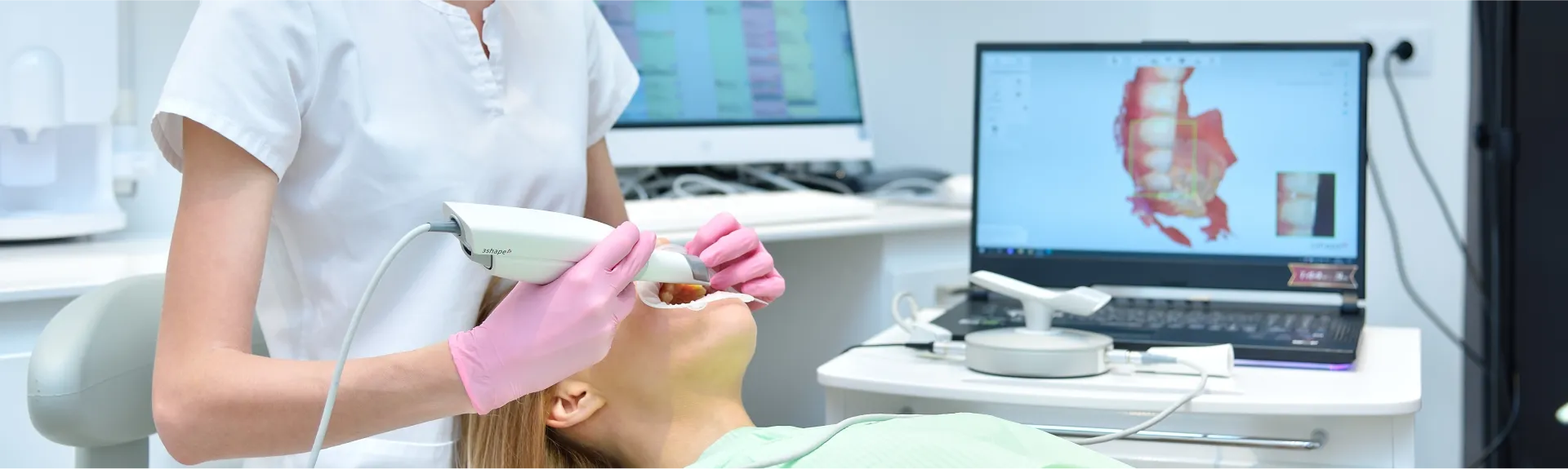 Patient getting mouth scanned